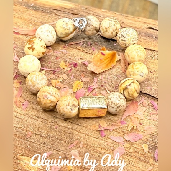 Alquimia Beige and Gold Beaded Bracelet - Picture 1 of 2